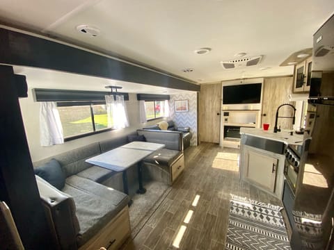 Welcome to Akela Inn Towable trailer in Temecula