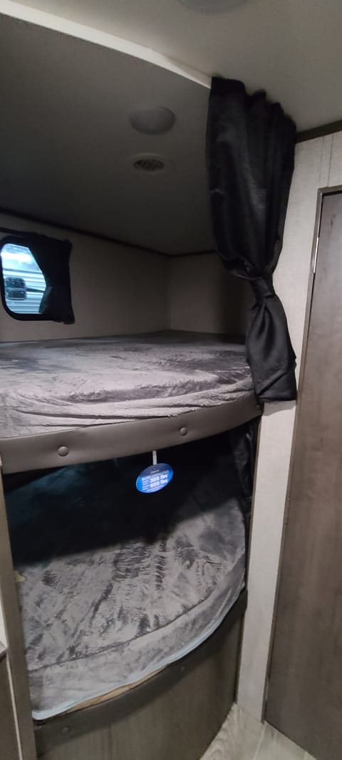 2021 Jayco Jay Flight Towable trailer in Joliet