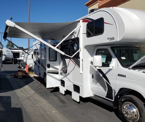 Beautiful 2021 Thor Motor Coach Four Winds Drivable vehicle in Fallbrook