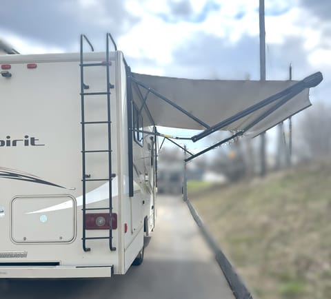 2016 Winnebago Spirit Drivable vehicle in Kettering