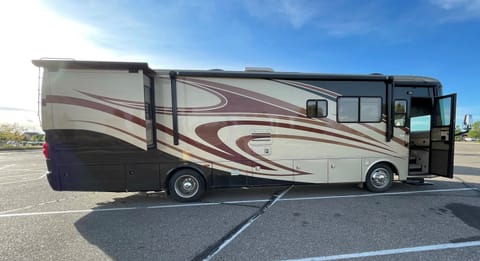 2009 Monaco La Palma Diesel Pusher Drivable vehicle in Thornton