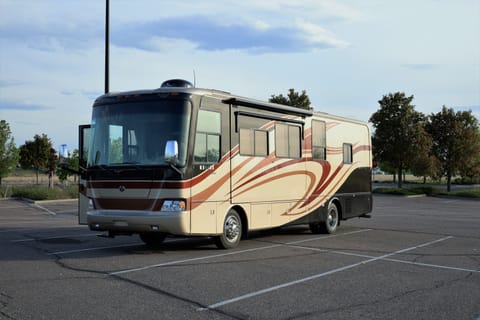 2009 Monaco La Palma Diesel Pusher Drivable vehicle in Thornton