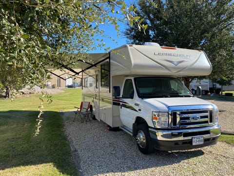 2021 Coachmen Leprechaun Fahrzeug in Texas
