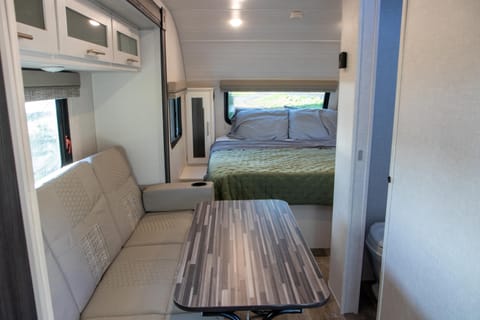 The Glamping R-Pod - Pet Friendly! Towable trailer in Kachina Village
