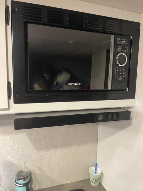 2021 Keystone Hideout Towable trailer in San Antonio