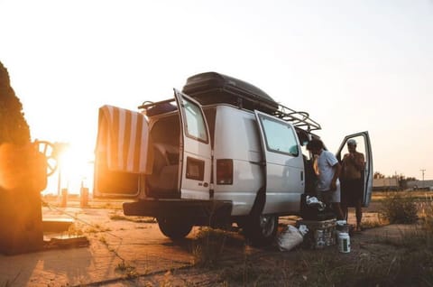 VANLIFE! The Perfect Van Adventure - FUEL EFFICIENT Campervan in Boulder