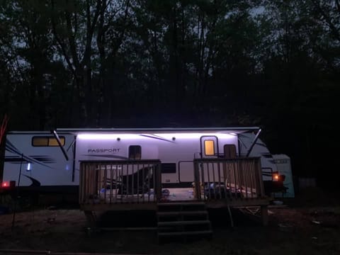 Adventure awaits in this 2020 Keystone Passport Lucille Towable trailer in Central Frontenac