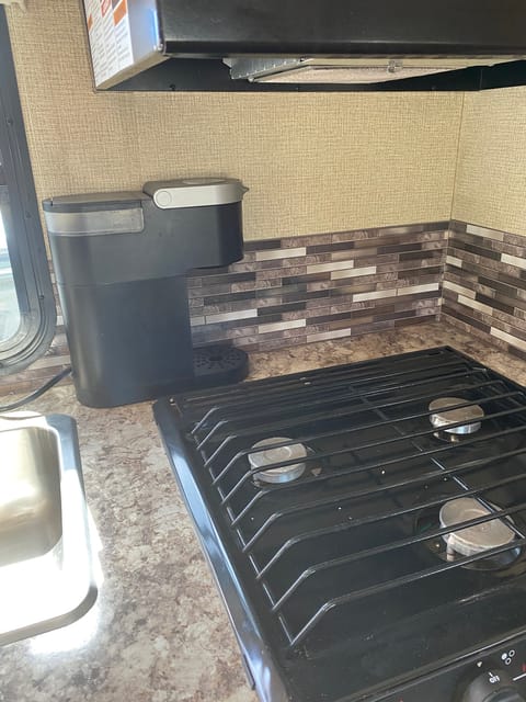 2017 Thor Motor Coach Four Winds model 22E (24 FEET)  FORD E450 with V10 Drivable vehicle in Wildomar