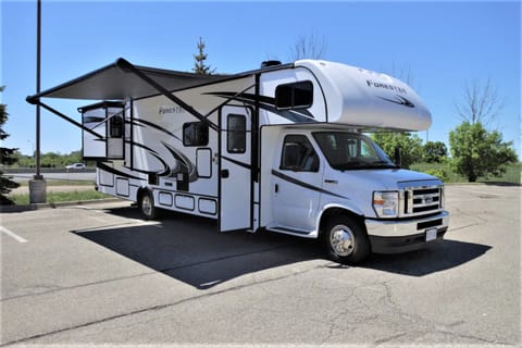 rv sun shade for relaxing outside 