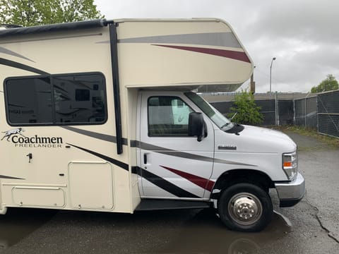 JOEY - 2019 Coachmen Freelander M-26 RS Fahrzeug in Anchorage