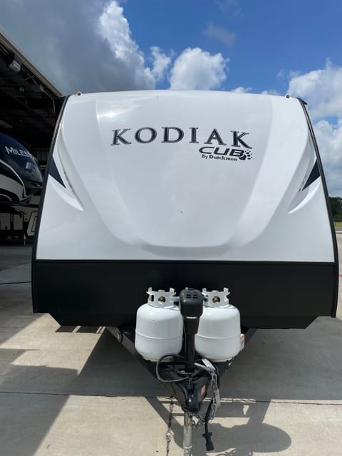 2020 Dutchmen Kodiak "Cozy Cub" Towable trailer in Pearland
