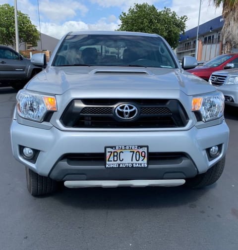 Toyota Tacoma TRD Sport Drivable vehicle in Kahului