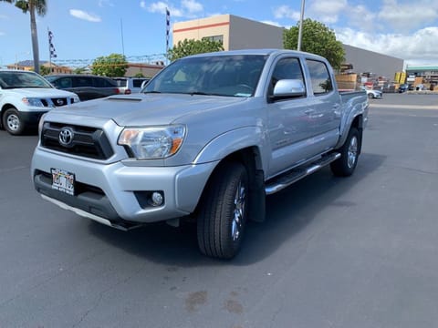 Toyota Tacoma TRD Sport Drivable vehicle in Kahului