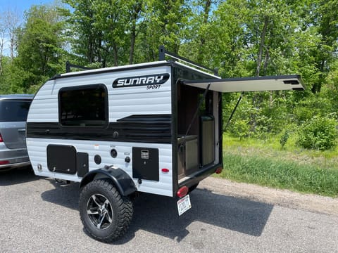 Sunray Sport 109 Towable trailer in Neenah