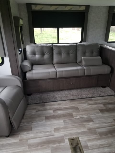 2019 Forest River Wildwood Towable trailer in Penn Valley