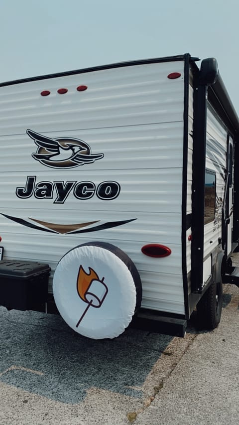 S'more Camping - 2018 Jayco 154 Baja Towable trailer in University District