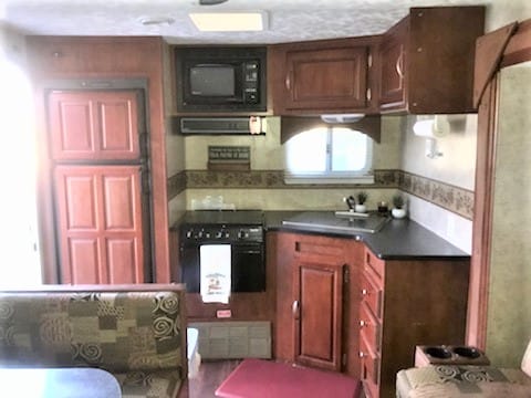 2010 Forest River Wildwood Towable trailer in West Jordan