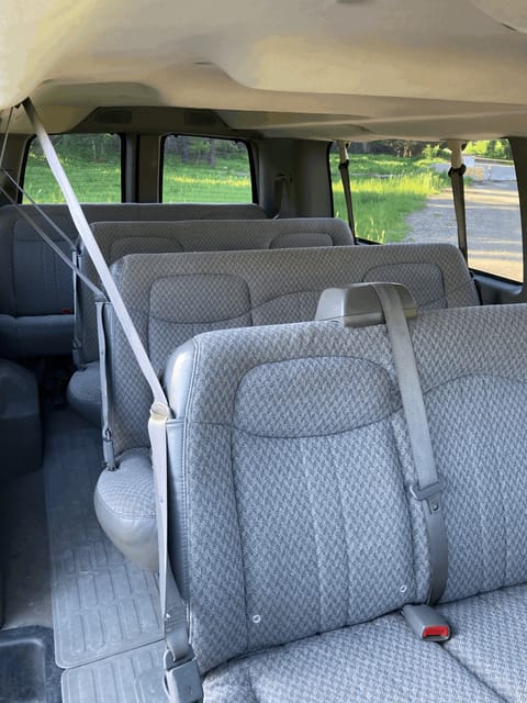 15 Passenger 2007 Chevrolet E3500 Campervan in Columbia Falls