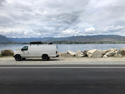 2005 Ford Econoline E-350 (15mins from SeaTac Airport) Campervan in Burien