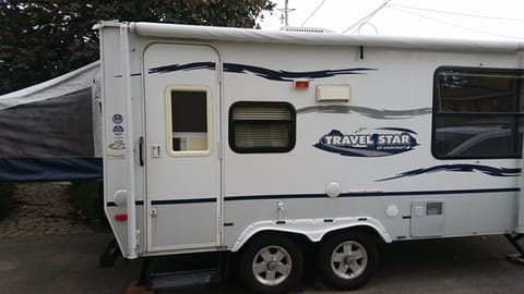 Starcraft Travel Star Hybrid Trailer 2008 Towable trailer in Brant