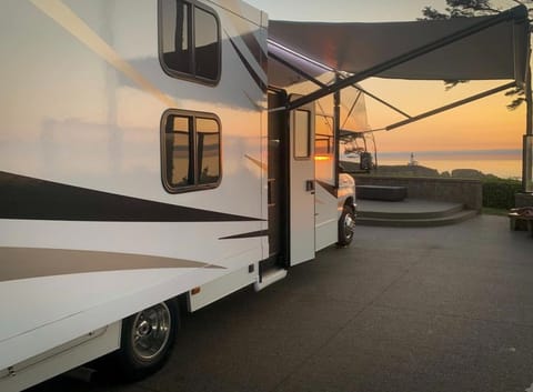 Getaway in our clean and modern 32-foot Class C motorhome. Enjoy the beauty of the great outdoors with all of the comforts of home. 