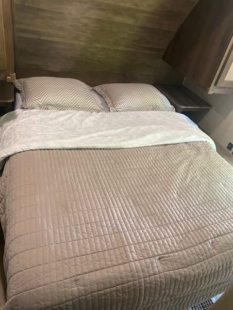 $120 a night!! 2018 Forest River Puma. (Delivery only) 4 Night Minimum. Towable trailer in Edgewater
