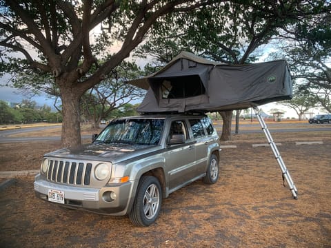 2008 Gold Jeep Patriot Drivable vehicle in Lihue