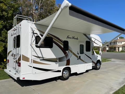 2019 Thor Four Winds 23U O2 Drivable vehicle in North Tustin