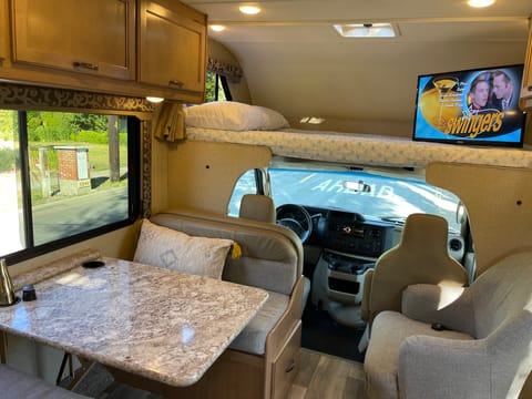 2019 Thor Four Winds 23U O3 Véhicule routier in North Tustin