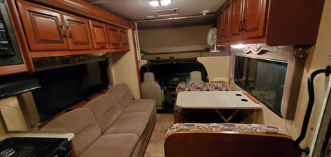 2011 Forest River Sunseeker Drivable vehicle in Highland