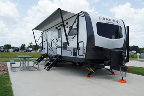 2021 Forest River Flagstaff Super Lite 26FKBS Towable trailer in Webster