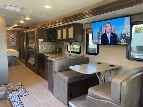 2019 Thor Motor Coach Windsport Drivable vehicle in Raleigh