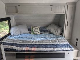 Queen size Murphy bed 