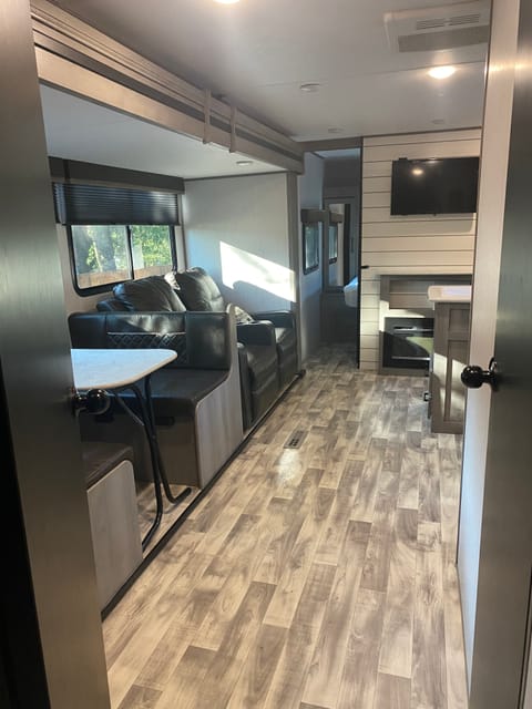 Family Friendly Bunkhouse Travel Trailer Remorque tractable in Lago Vista