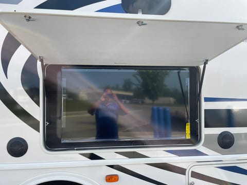 2021 Holiday Rambler Admiral Drivable vehicle in Kettering