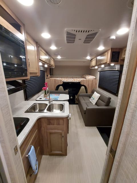 2021 Jayco Redhawk Drivable vehicle in Cutler Bay