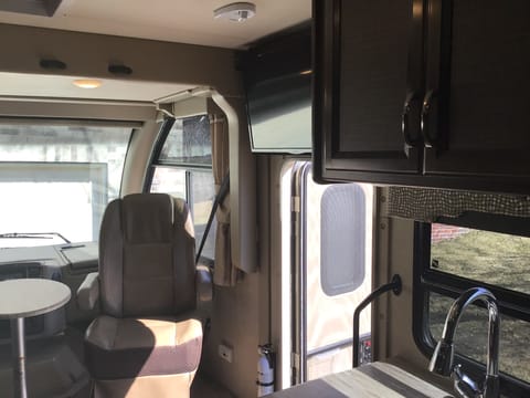 2017 Thor Motor Coach Vegas Fahrzeug in Inver Grove Heights