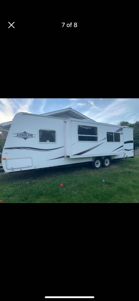 Family Camper Towable trailer in Superior