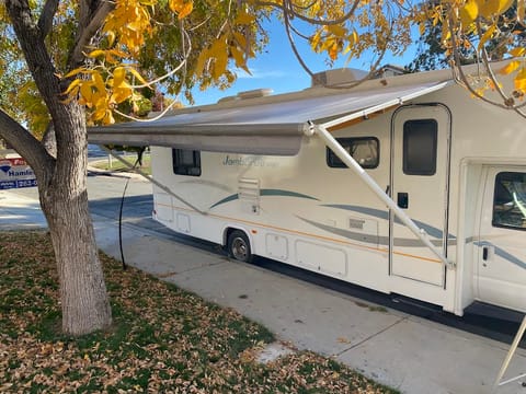 Very clean! 2008 Jamboree Sport 31 Feet. Not smoky, No animals. Drivable vehicle in Rocklin
