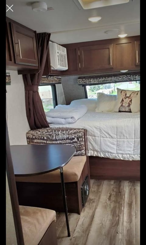 2019 Jayco Jay Flight- Ice Cold Air Towable trailer in Lakewood Estates