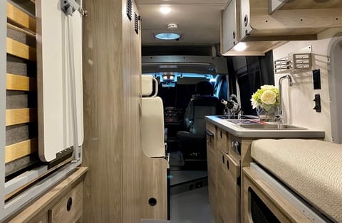 2021 Winnebago Solis Campervan in Linda Vista