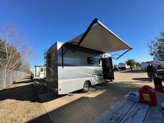 2021 Winnebago Vita 24P, brand new, less than 25000 miles Drivable vehicle in Addicks