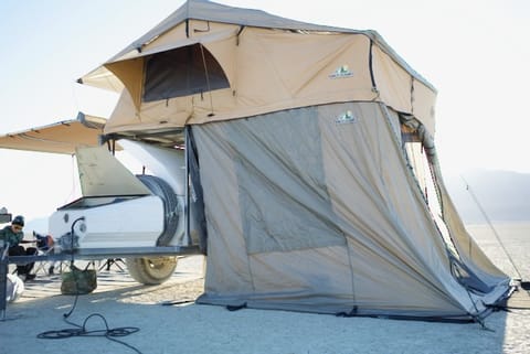 Custom Overlanding Off-Road Trailer with Roof Top Tent Towable trailer in Reno