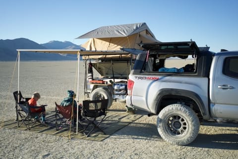 Custom Overlanding Off-Road Trailer with Roof Top Tent Towable trailer in Reno