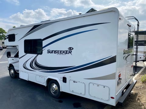 2019 Forest River Sunseeker  - Miniseeker Drivable vehicle in Pomona