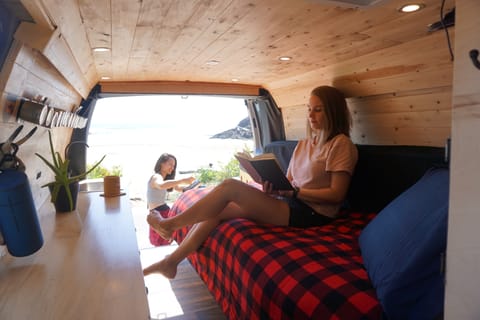 Beautiful Chevy Express Camper Van with Comfort & Electricity Campervan in Squamish