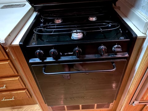 Three-burner stove and oven
