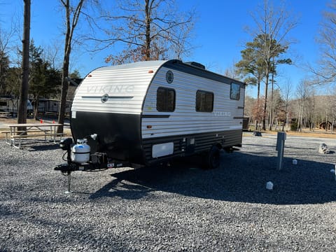 "Victor" 2021 Viking 17BH Towable trailer in Cleveland