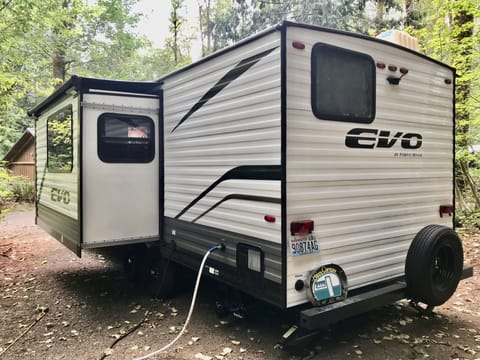 2021 Forest River Evo Lite Towable trailer in Paine Lake Stickney