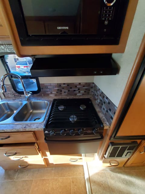 Perfect Size Thor Motor Coach Chateau Drivable vehicle in Laveen Village